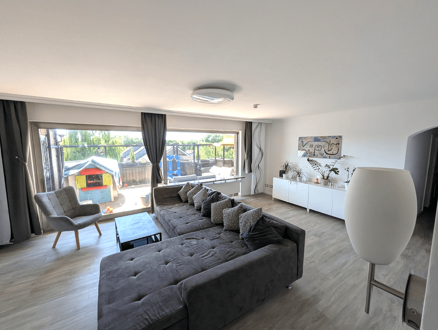 Prodej bytu 4+kk 155 m², Köln, Severní Porýní-Vestfálsko Prodej bytu 4+kk 155 m², Köln, Severní Porýní-Vestfálsko