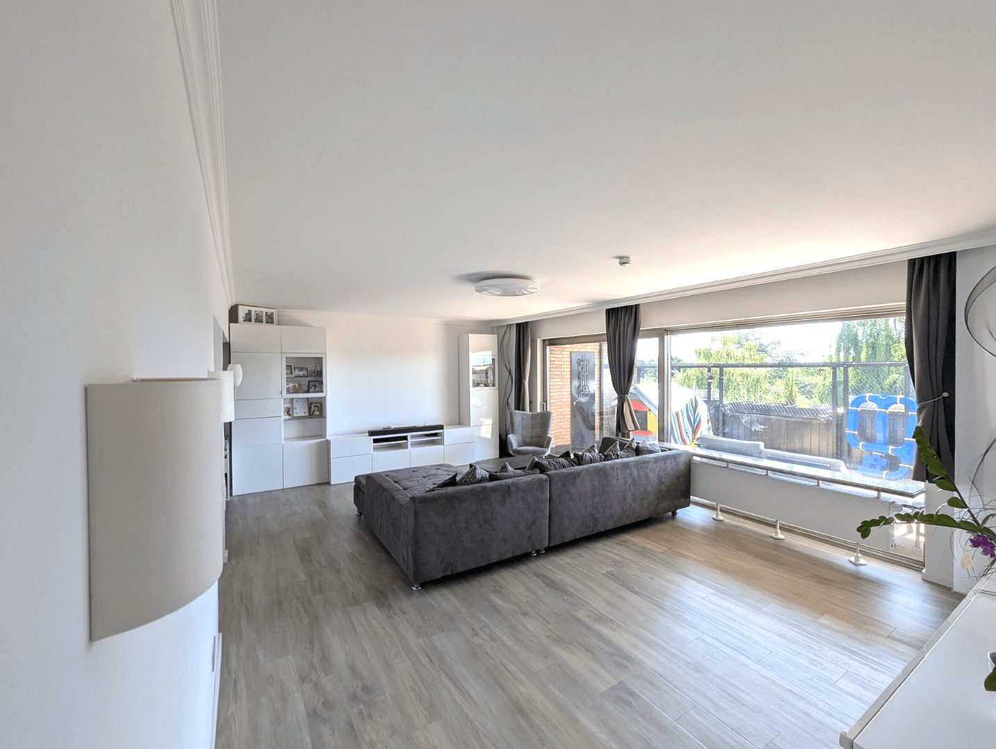 Prodej bytu 4+kk 155 m², Köln, Severní Porýní-Vestfálsko Prodej bytu 4+kk 155 m², Köln, Severní Porýní-Vestfálsko