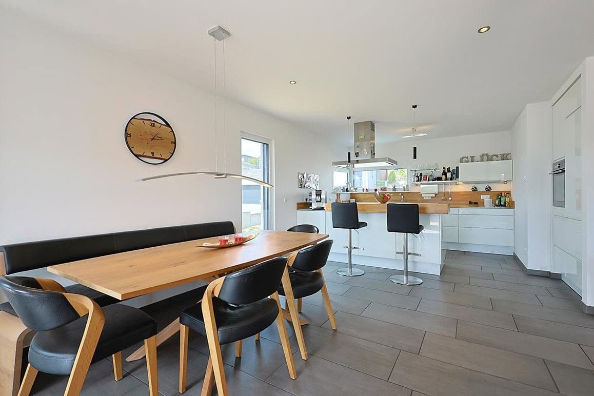 Prodej domu 163 m², pozemek 495 m², Niedereschach, Bádensko-Württembersko Prodej domu 163 m², pozemek 495 m², Niedereschach, Bádensko-Württembersko
