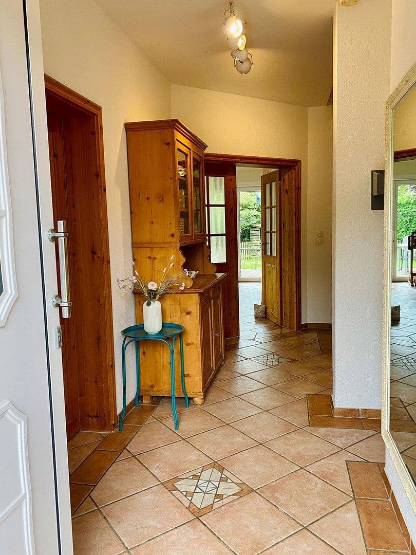 Prodej domu 123 m², pozemek 543 m², Steinburg, Šlesvicko-Holštýnsko Prodej domu 123 m², pozemek 543 m², Steinburg, Šlesvicko-Holštýnsko