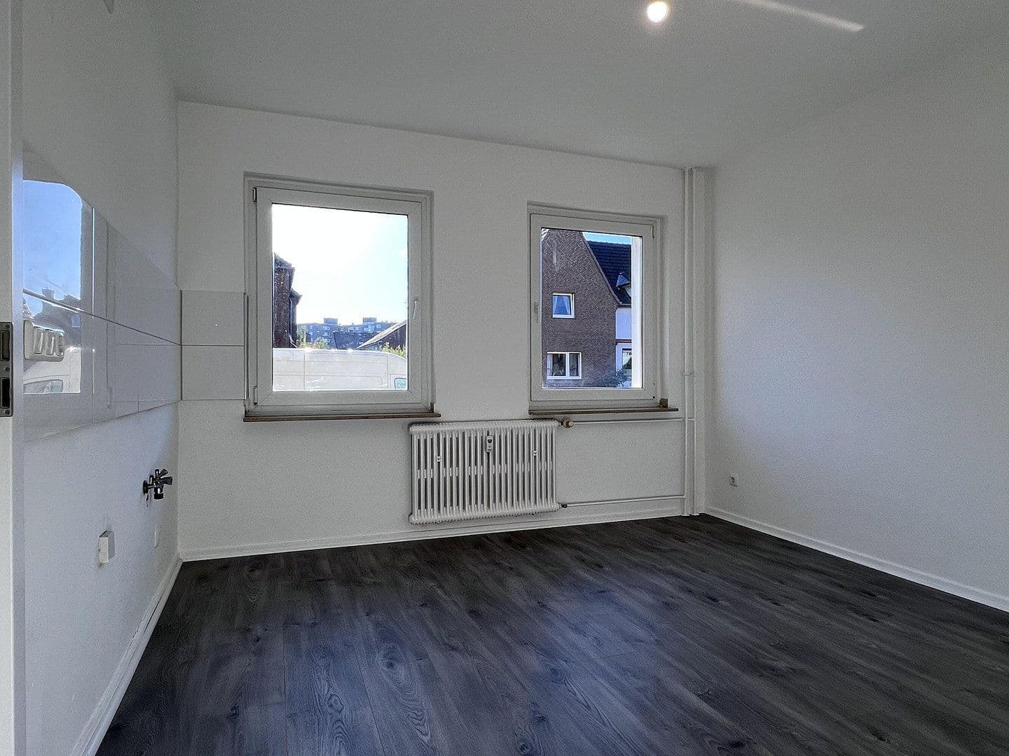 Pronájem bytu 3+1 46 m², Amalienstraße 22, Dinslaken, Severní Porýní-Vestfálsko Pronájem bytu 3+1 46 m², Amalienstraße 22, Dinslaken, Severní Porýní-Vestfálsko