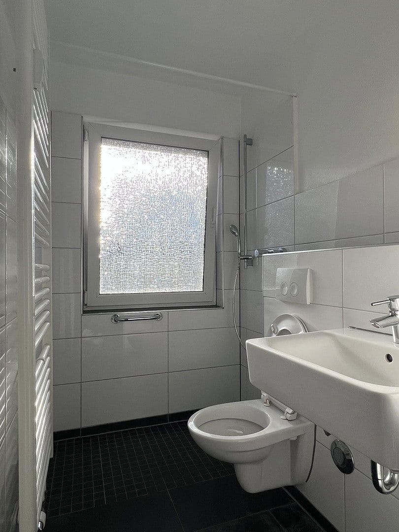 Pronájem bytu 3+1 46 m², Amalienstraße 22, Dinslaken, Severní Porýní-Vestfálsko Pronájem bytu 3+1 46 m², Amalienstraße 22, Dinslaken, Severní Porýní-Vestfálsko