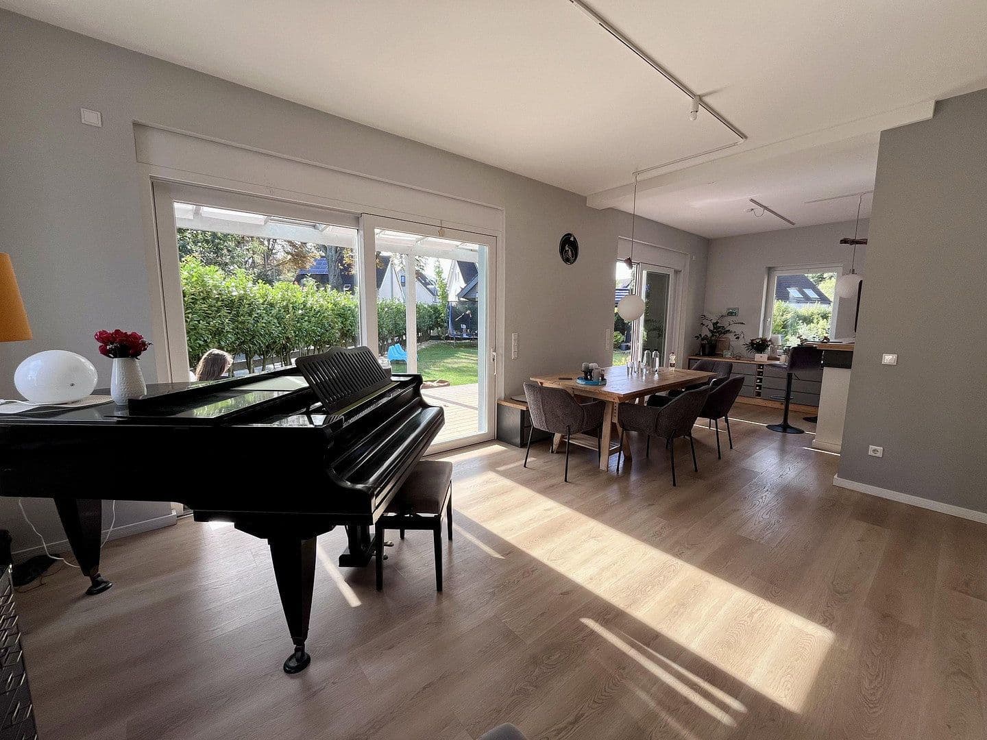 Prodej domu 185 m², pozemek 550 m², Solingen, Severní Porýní-Vestfálsko Prodej domu 185 m², pozemek 550 m², Solingen, Severní Porýní-Vestfálsko