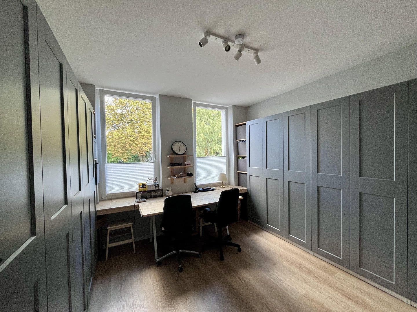 Prodej domu 185 m², pozemek 550 m², Solingen, Severní Porýní-Vestfálsko Prodej domu 185 m², pozemek 550 m², Solingen, Severní Porýní-Vestfálsko