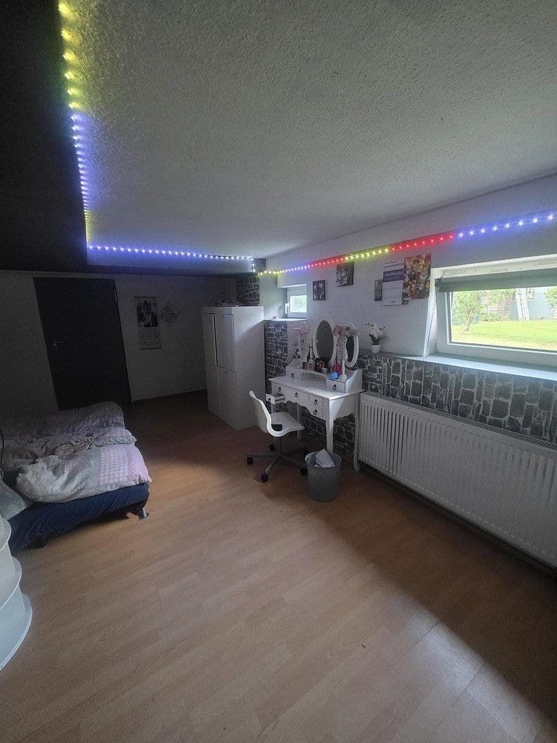 Prodej domu 89 m², pozemek 1.801 m², Warder, Šlesvicko-Holštýnsko Prodej domu 89 m², pozemek 1.801 m², Warder, Šlesvicko-Holštýnsko