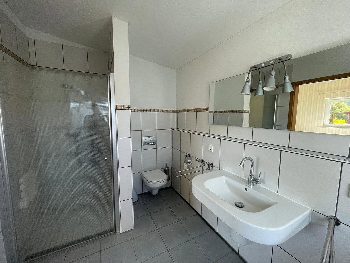 Prodej domu 108 m², pozemek 635 m², Calden, Hessen Prodej domu 108 m², pozemek 635 m², Calden, Hessen