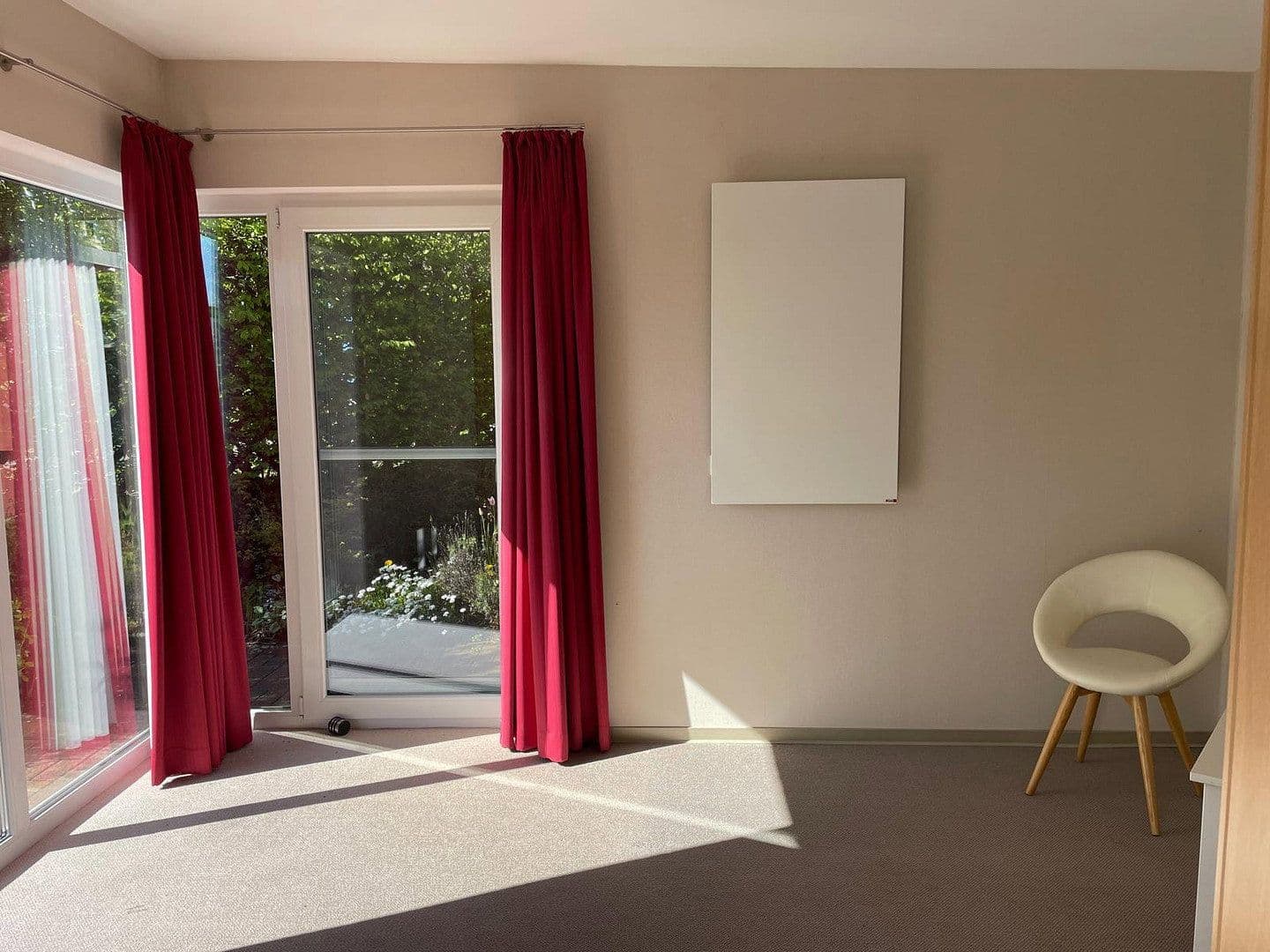 Prodej domu 108 m², pozemek 635 m², Calden, Hessen Prodej domu 108 m², pozemek 635 m², Calden, Hessen
