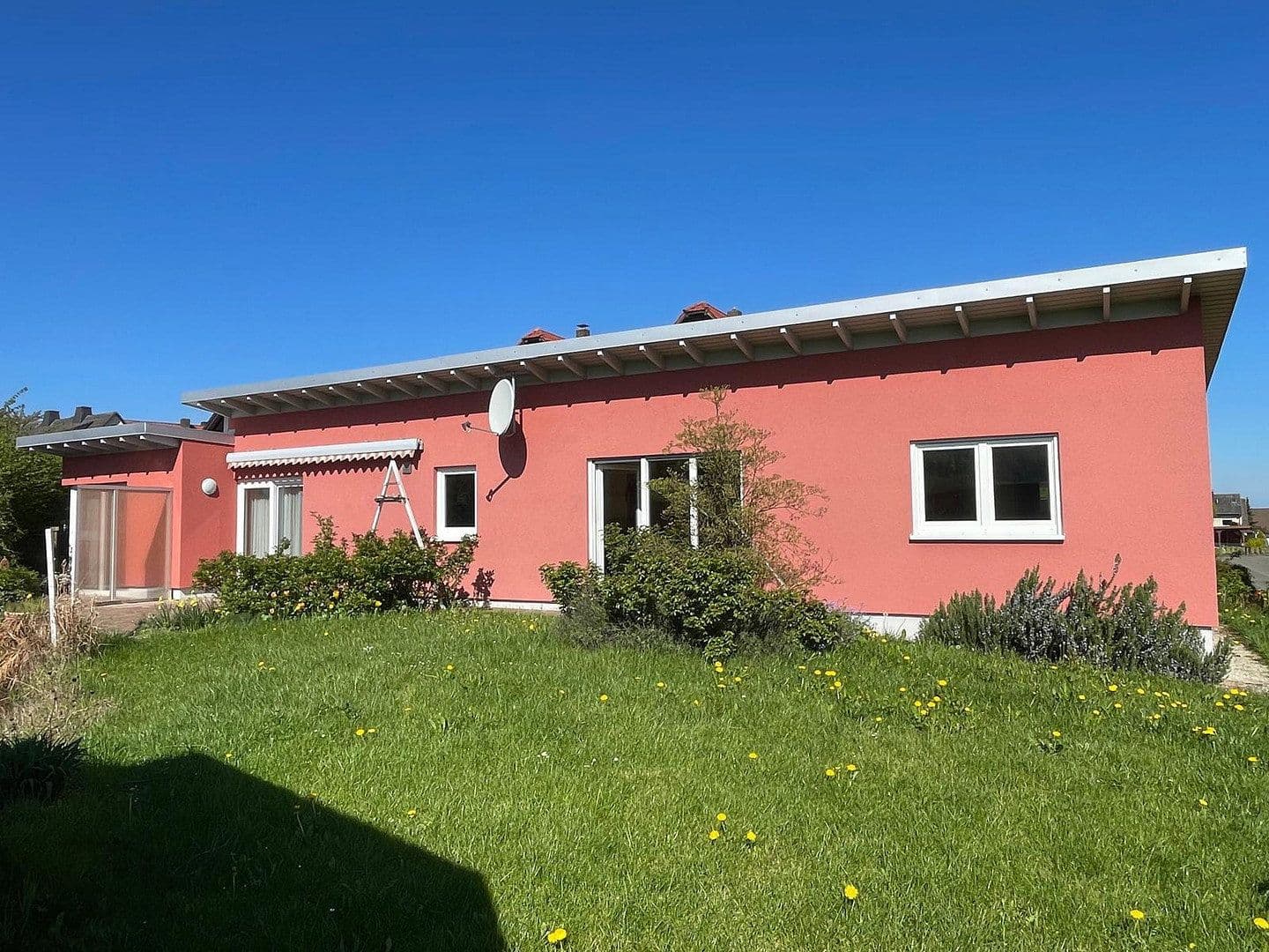 Prodej domu 108 m², pozemek 635 m², Calden, Hessen Prodej domu 108 m², pozemek 635 m², Calden, Hessen