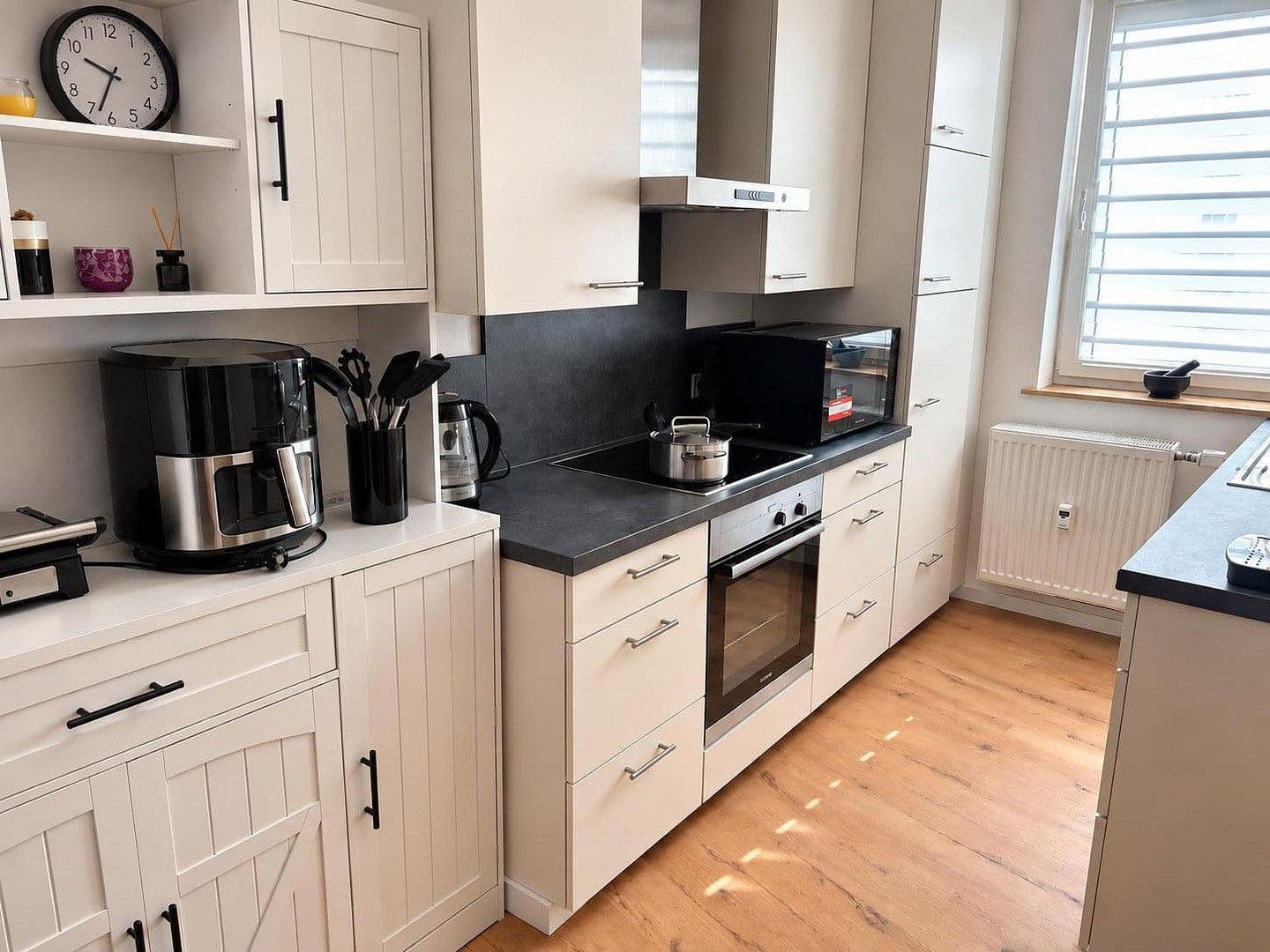 Pronájem bytu 3+1 84 m², Markgrafenstr, Nürnberg, Bavorsko Pronájem bytu 3+1 84 m², Markgrafenstr, Nürnberg, Bavorsko