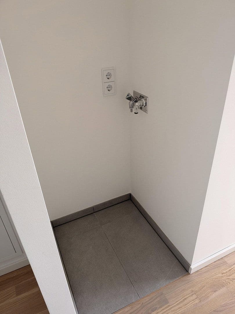 Pronájem bytu 1+1 30 m², Pufendorfstr. 3B, Berlin, Berlín Pronájem bytu 1+1 30 m², Pufendorfstr. 3B, Berlin, Berlín