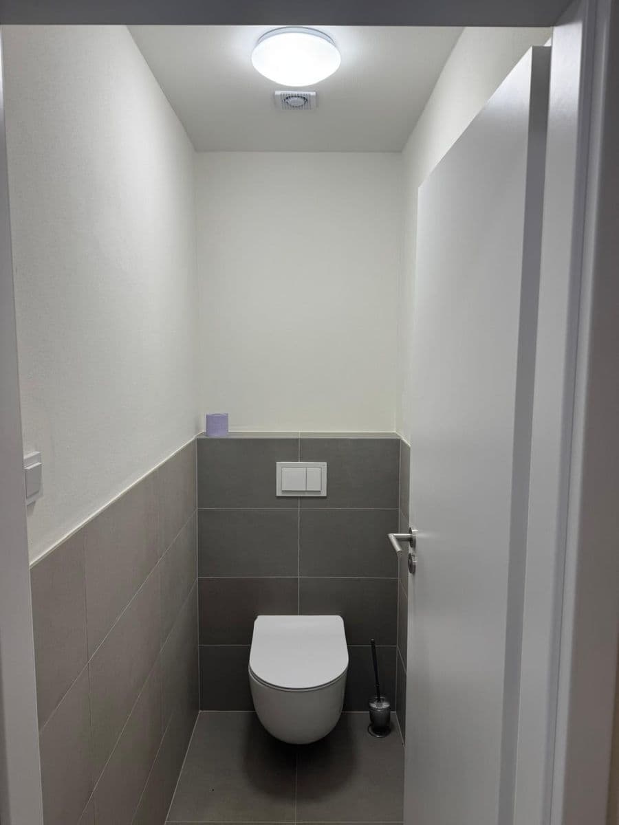 Pronájem bytu 2+kk 56 m², K Pomezí, Cheb, Karlovarský kraj Pronájem bytu 2+kk 56 m², K Pomezí, Cheb, Karlovarský kraj