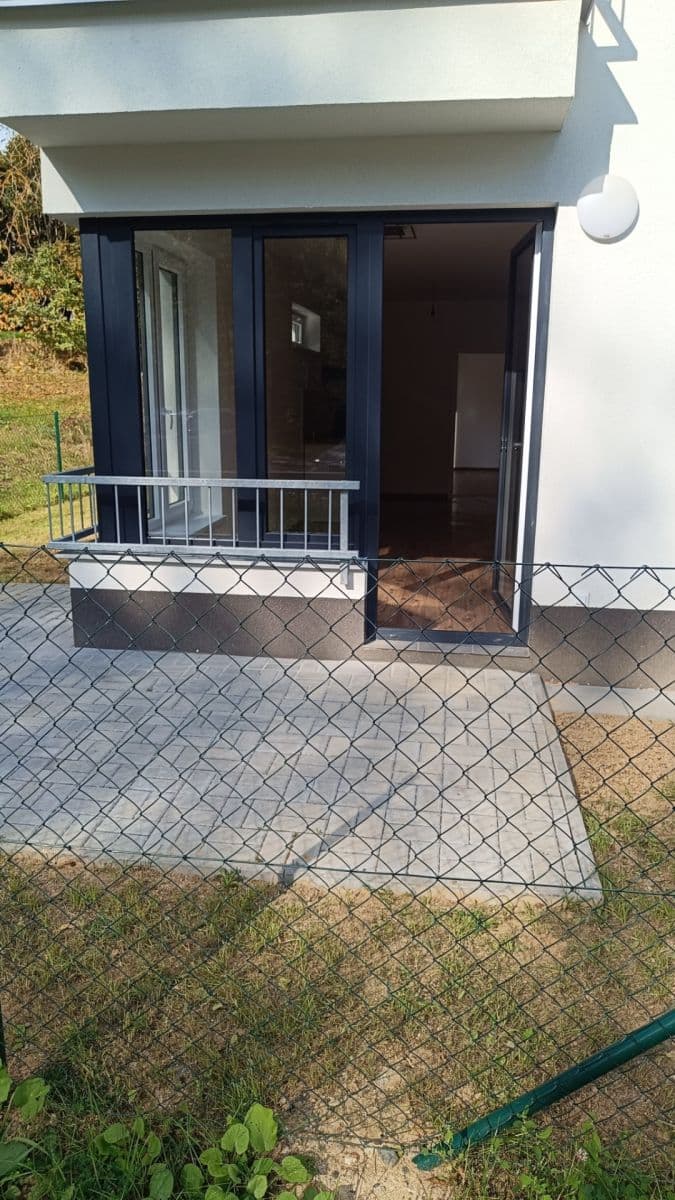 Pronájem bytu 2+kk 56 m², K Pomezí, Cheb, Karlovarský kraj Pronájem bytu 2+kk 56 m², K Pomezí, Cheb, Karlovarský kraj
