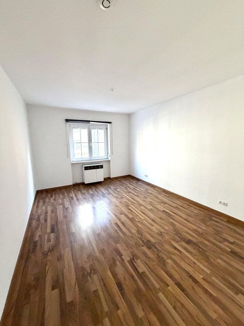 Prodej bytu 3+1 68 m², Stuttgart, Bádensko-Württembersko Prodej bytu 3+1 68 m², Stuttgart, Bádensko-Württembersko