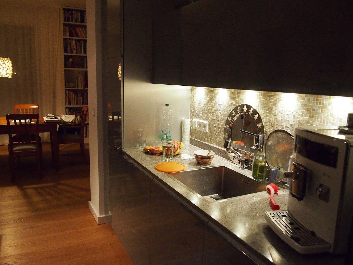 Pronájem bytu 4+kk 172 m², Am Orangeriepark, Berlin, Berlín Pronájem bytu 4+kk 172 m², Am Orangeriepark, Berlin, Berlín