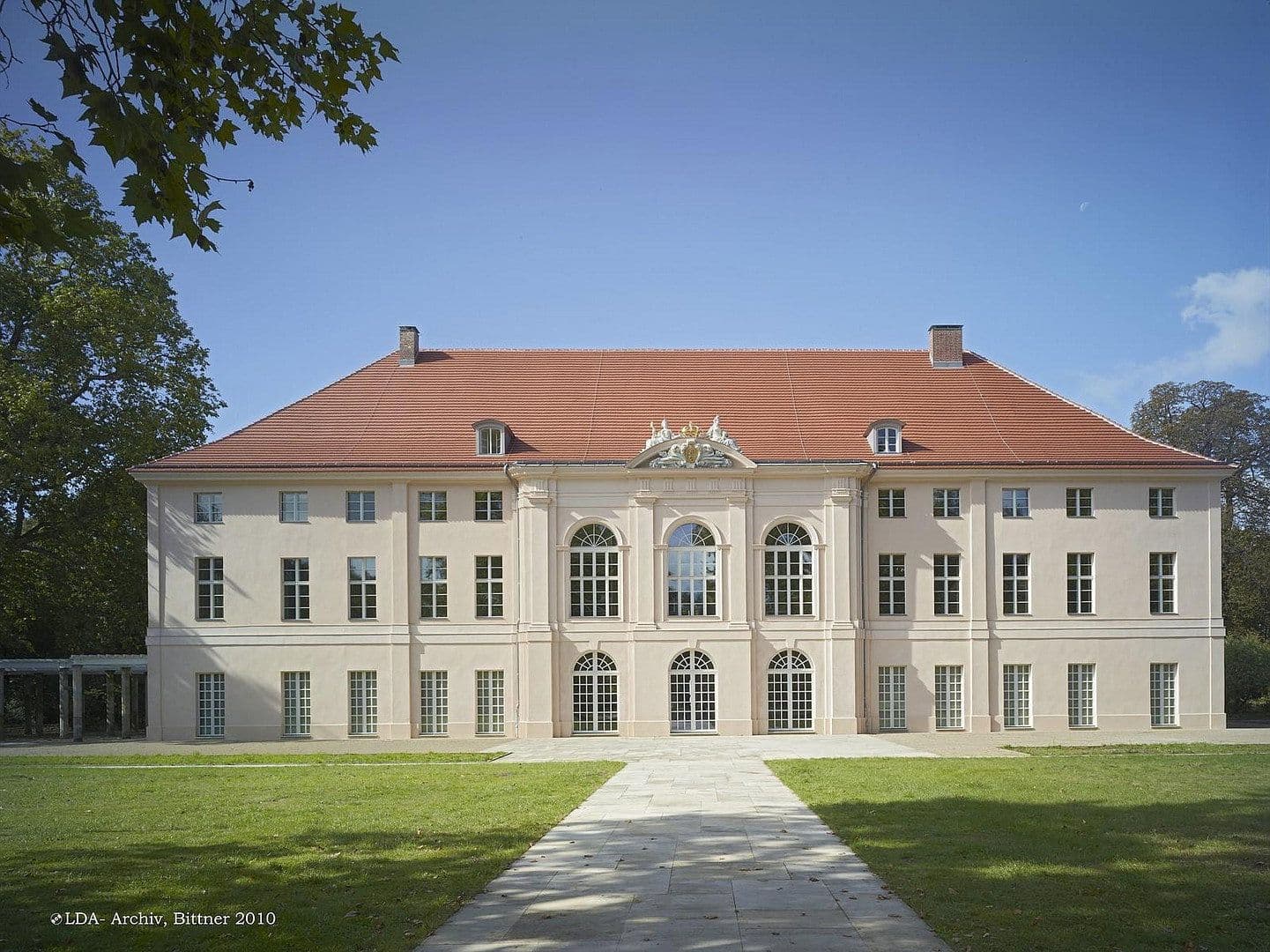 Pronájem bytu 4+kk 172 m², Am Orangeriepark, Berlin, Berlín Pronájem bytu 4+kk 172 m², Am Orangeriepark, Berlin, Berlín