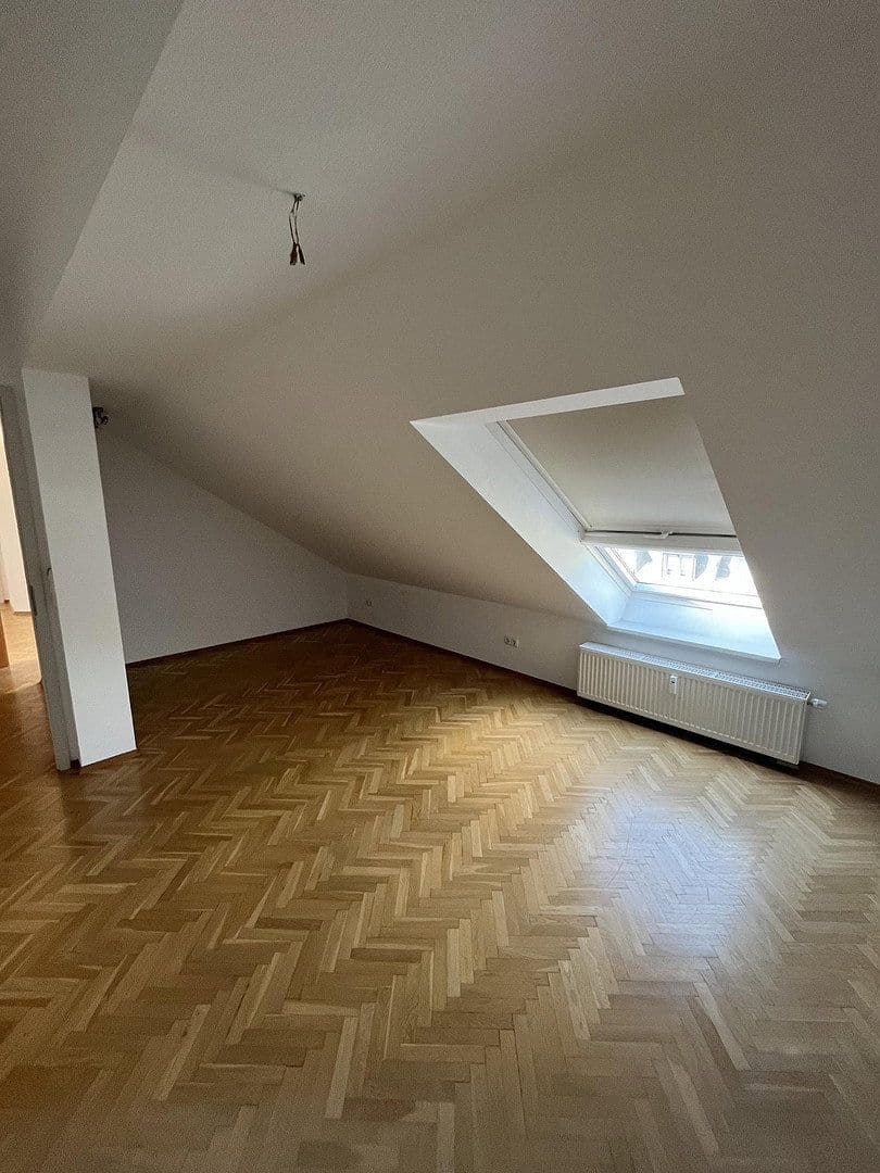 Pronájem bytu 2+kk 80 m², Frankfurt, Hessen Pronájem bytu 2+kk 80 m², Frankfurt, Hessen