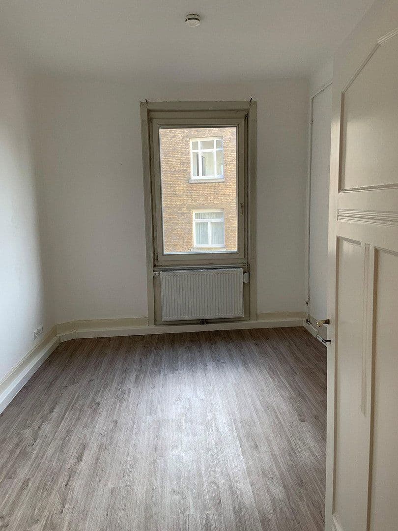 Prodej bytu 4+kk 116 m², Freiligrathstr.30, Stuttgart, Bádensko-Württembersko Prodej bytu 4+kk 116 m², Freiligrathstr.30, Stuttgart, Bádensko-Württembersko