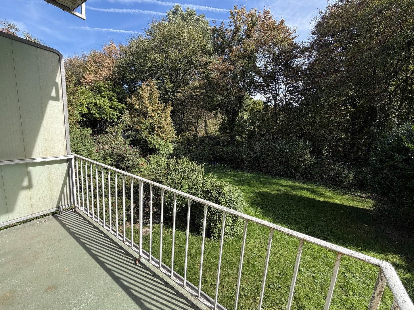 Pronájem bytu 3+1 79 m², Juist Str. 12, Düsseldorf, Severní Porýní-Vestfálsko Pronájem bytu 3+1 79 m², Juist Str. 12, Düsseldorf, Severní Porýní-Vestfálsko
