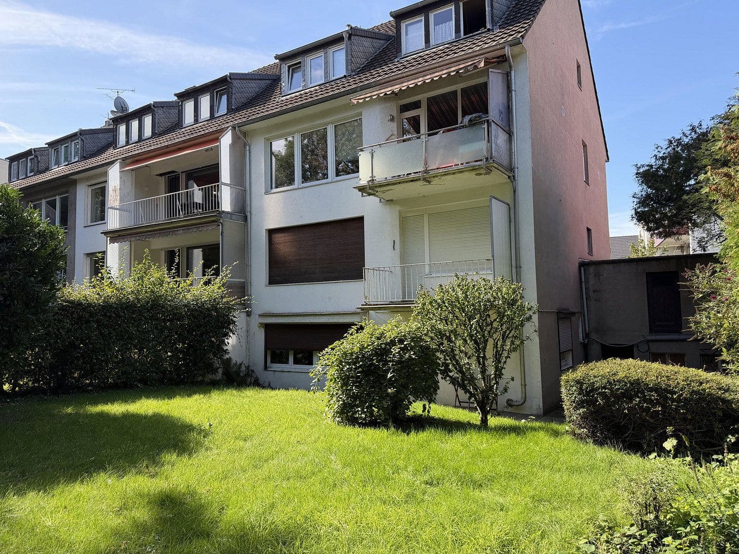 Pronájem bytu 3+1 79 m², Juist Str. 12, Düsseldorf, Severní Porýní-Vestfálsko Pronájem bytu 3+1 79 m², Juist Str. 12, Düsseldorf, Severní Porýní-Vestfálsko