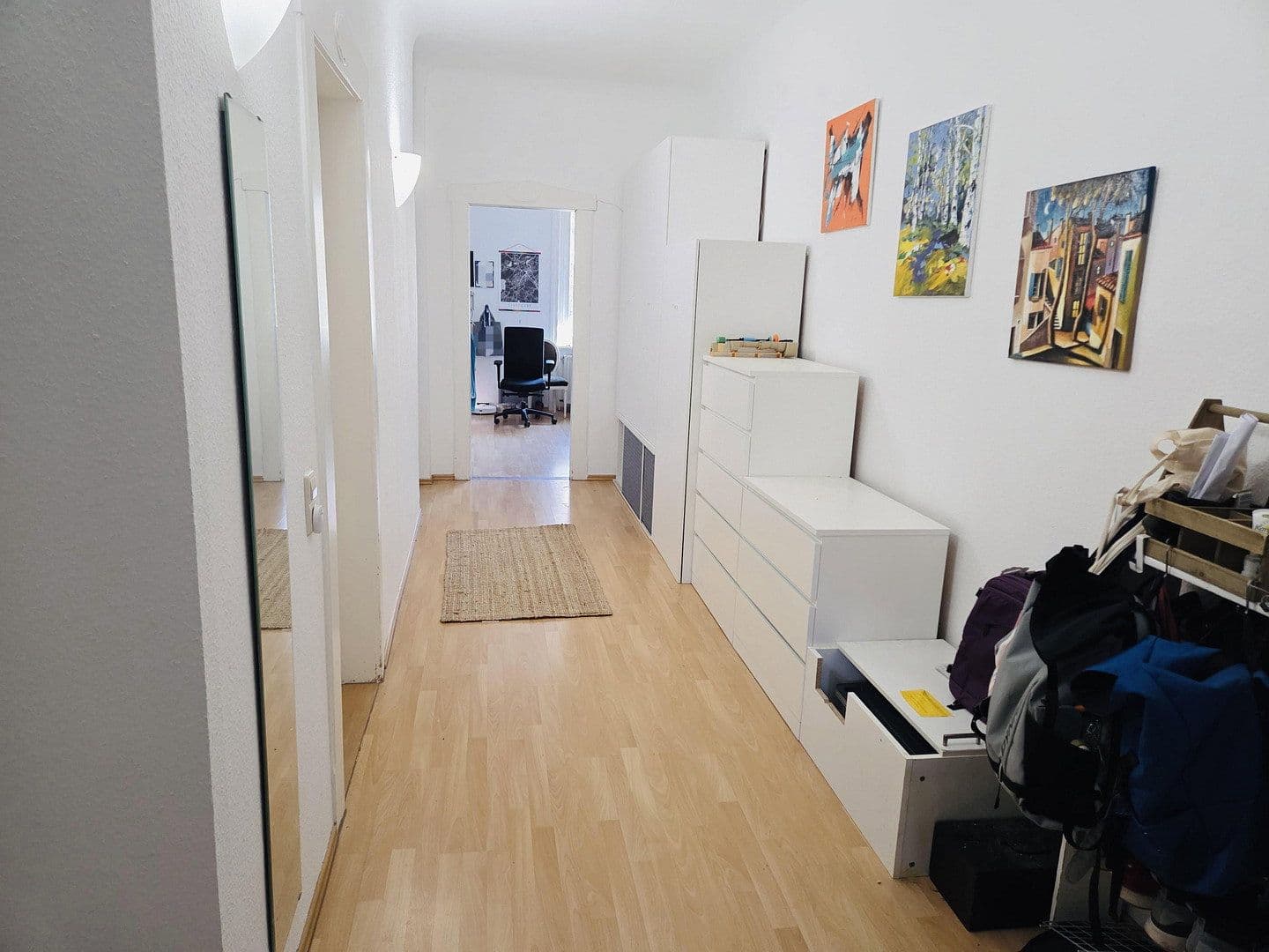 Pronájem bytu 3+1 94 m², Stuttgart, Bádensko-Württembersko Pronájem bytu 3+1 94 m², Stuttgart, Bádensko-Württembersko