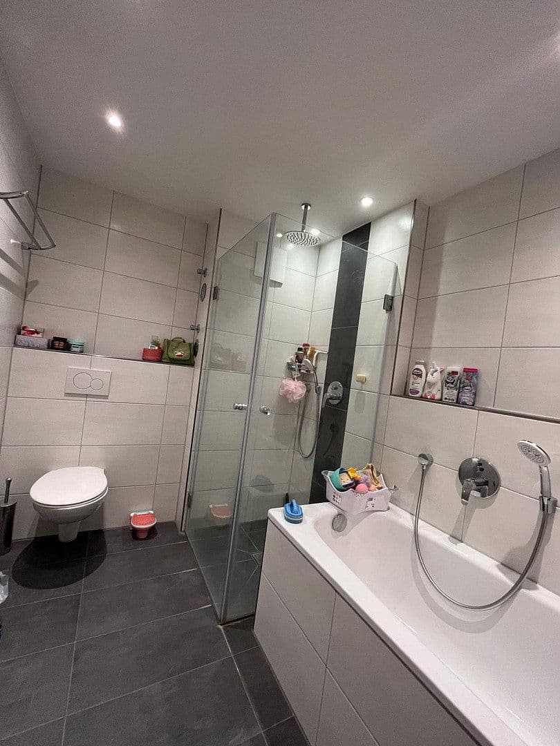 Pronájem bytu 3+1 65 m², Erhard-Prunner-Str. 23b, Markt Indersdorf, Bavorsko Pronájem bytu 3+1 65 m², Erhard-Prunner-Str. 23b, Markt Indersdorf, Bavorsko