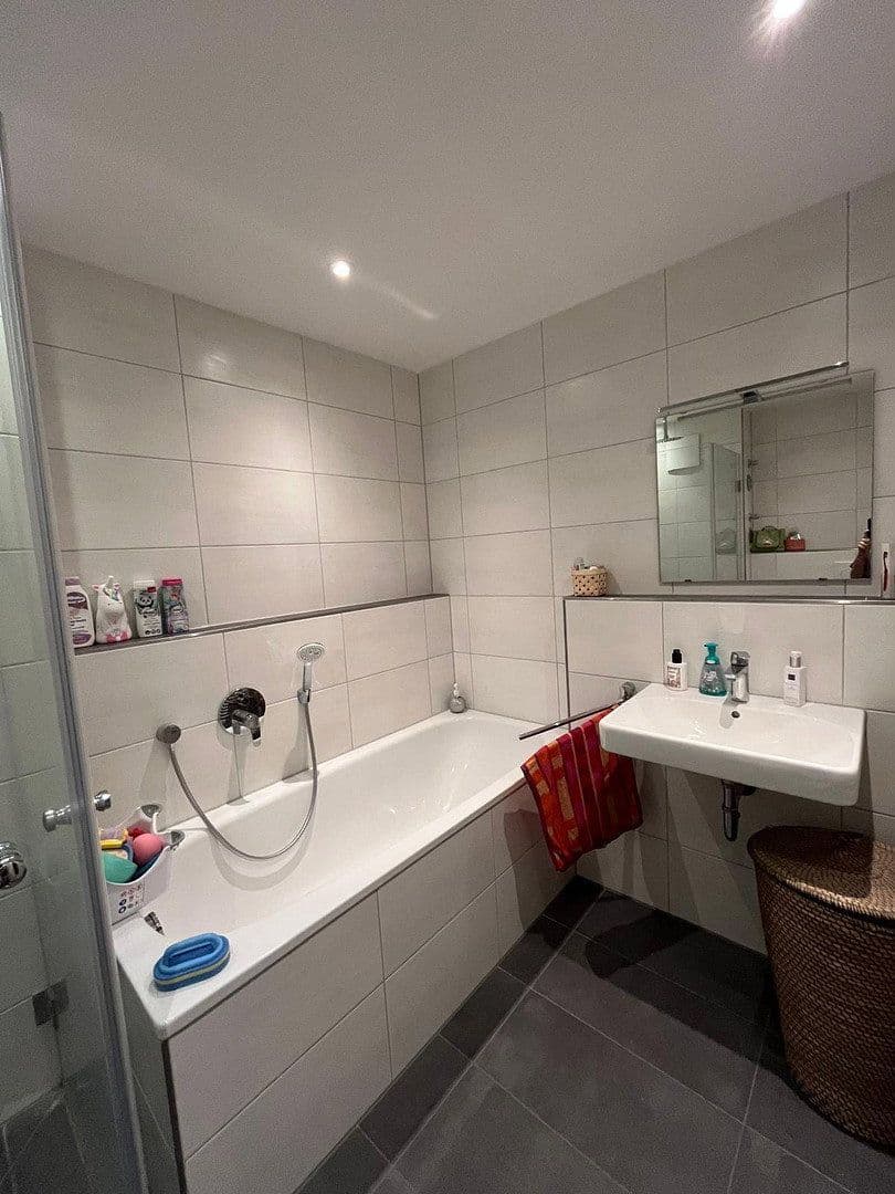 Pronájem bytu 3+1 65 m², Erhard-Prunner-Str. 23b, Markt Indersdorf, Bavorsko Pronájem bytu 3+1 65 m², Erhard-Prunner-Str. 23b, Markt Indersdorf, Bavorsko