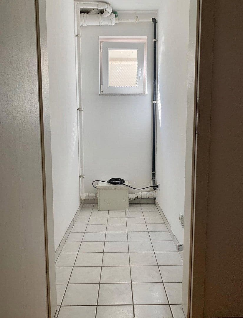 Pronájem bytu 1+1 47 m², Gülser Straße, Koblenz, Porýní-Falc Pronájem bytu 1+1 47 m², Gülser Straße, Koblenz, Porýní-Falc