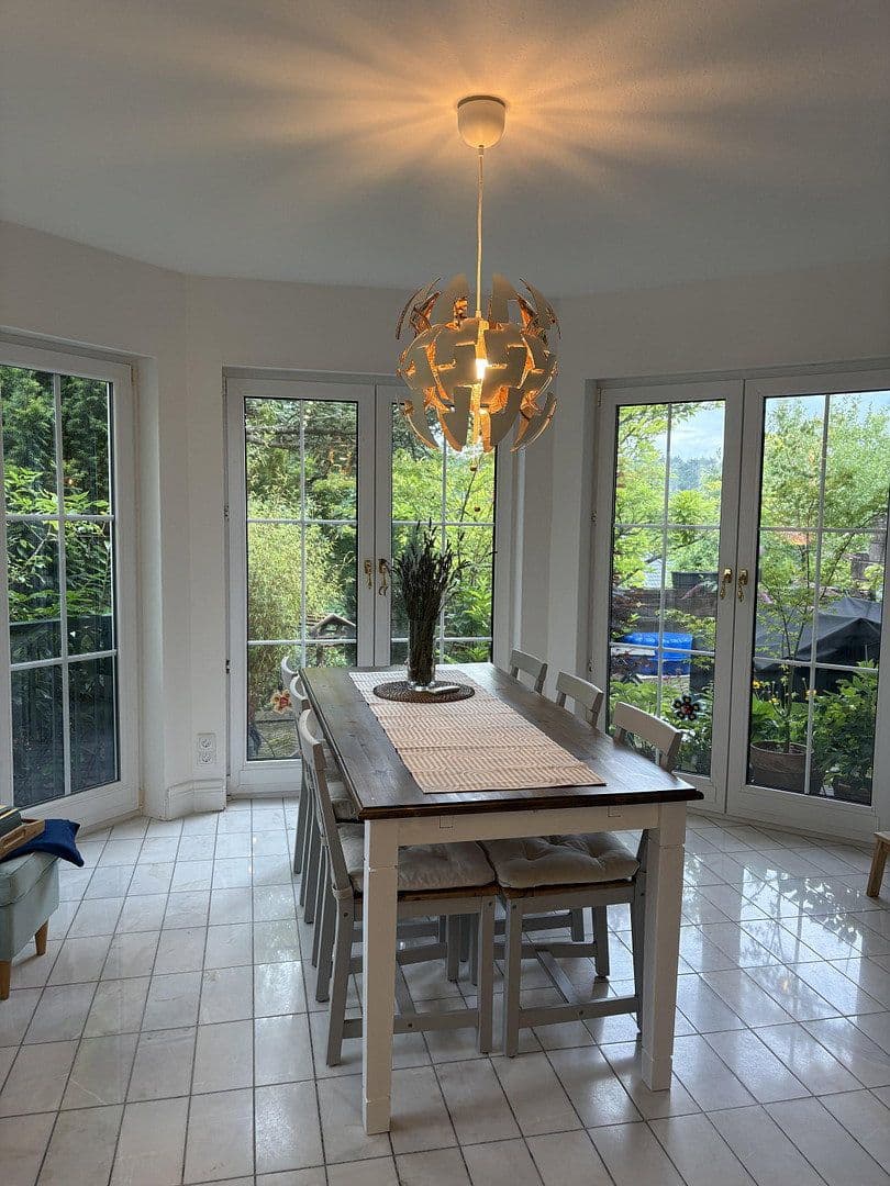 Prodej bytu 3+1 104 m², Taunusstein, Hessen Prodej bytu 3+1 104 m², Taunusstein, Hessen