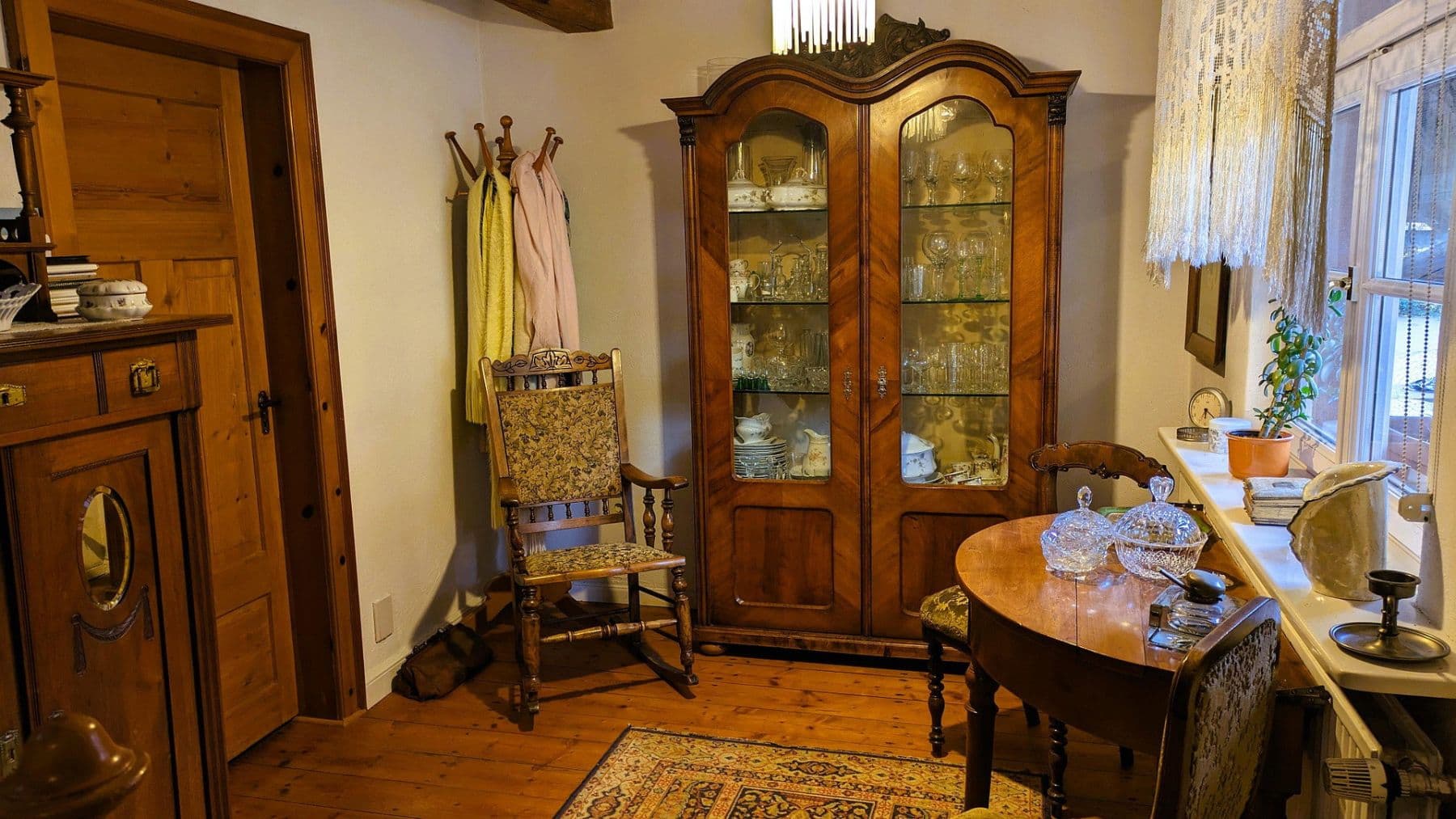 Prodej domu 200 m², pozemek 938 m², Mörlenbach, Hessen Prodej domu 200 m², pozemek 938 m², Mörlenbach, Hessen