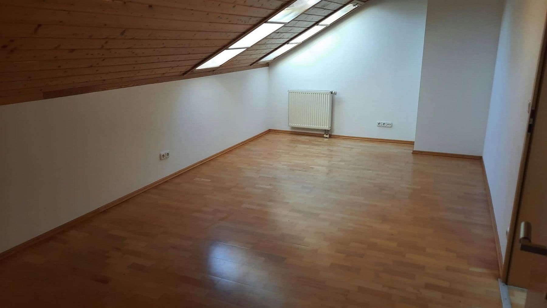 Prodej domu 158 m², pozemek 386 m², Reitmehring, Bavorsko Prodej domu 158 m², pozemek 386 m², Reitmehring, Bavorsko