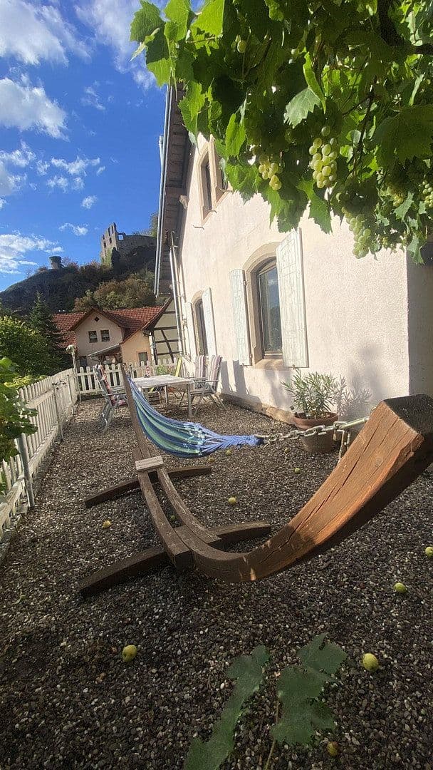 Prodej domu 160 m², pozemek 1.450 m², Falkenstein, Porýní-Falc Prodej domu 160 m², pozemek 1.450 m², Falkenstein, Porýní-Falc