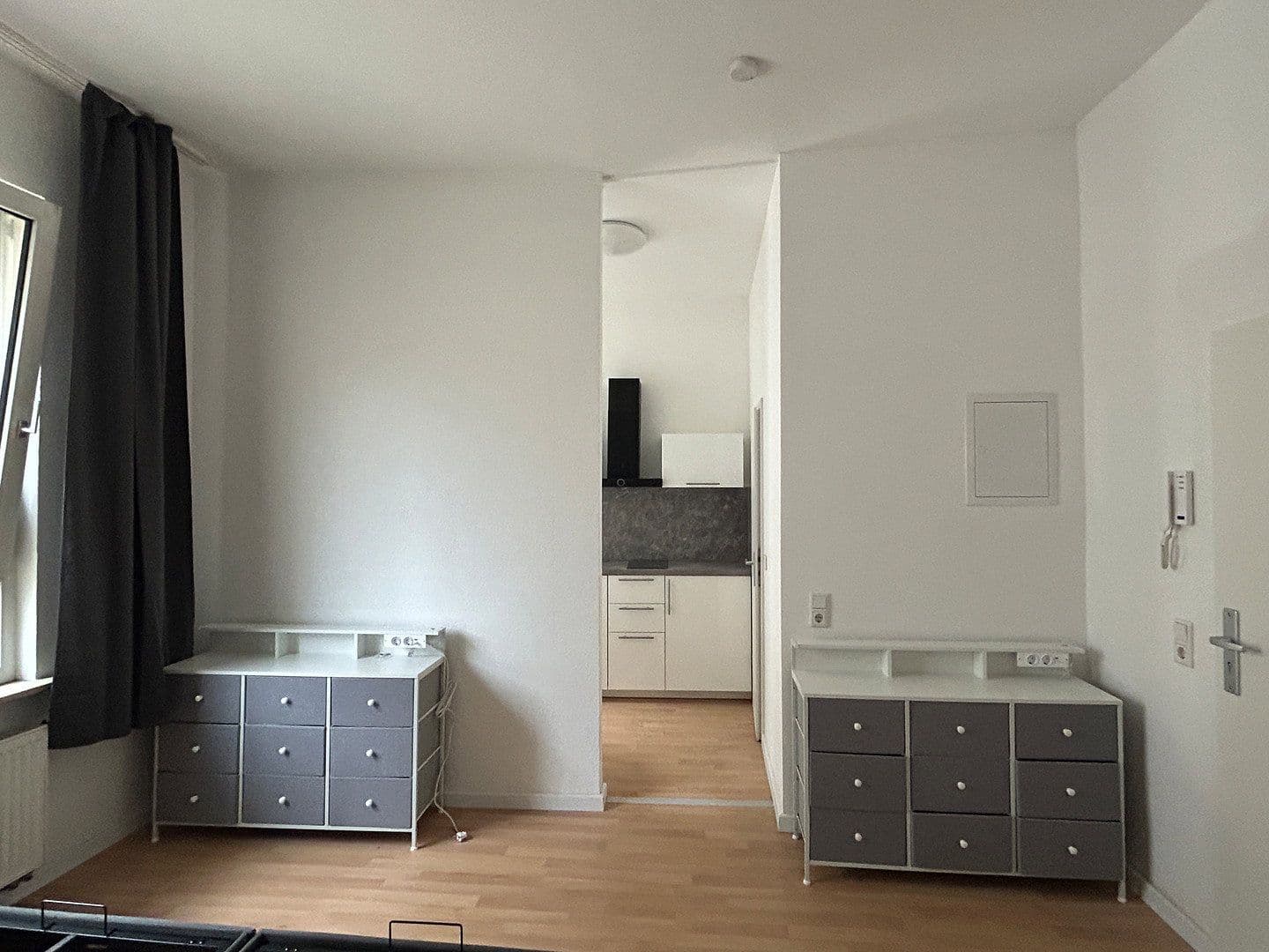 Pronájem bytu 1+1 29 m², Neumarkt Str. 10, Wuppertal, Severní Porýní-Vestfálsko Pronájem bytu 1+1 29 m², Neumarkt Str. 10, Wuppertal, Severní Porýní-Vestfálsko