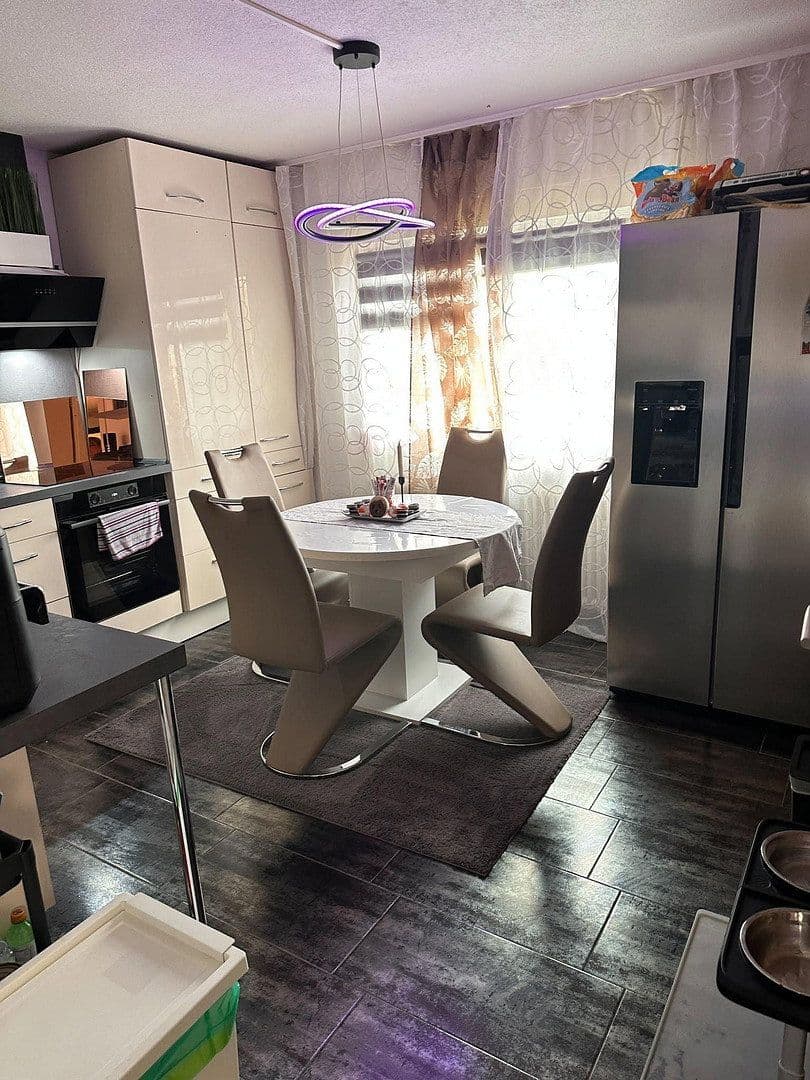 Prodej bytu 3+1 83 m², Stutensee, Bádensko-Württembersko Prodej bytu 3+1 83 m², Stutensee, Bádensko-Württembersko
