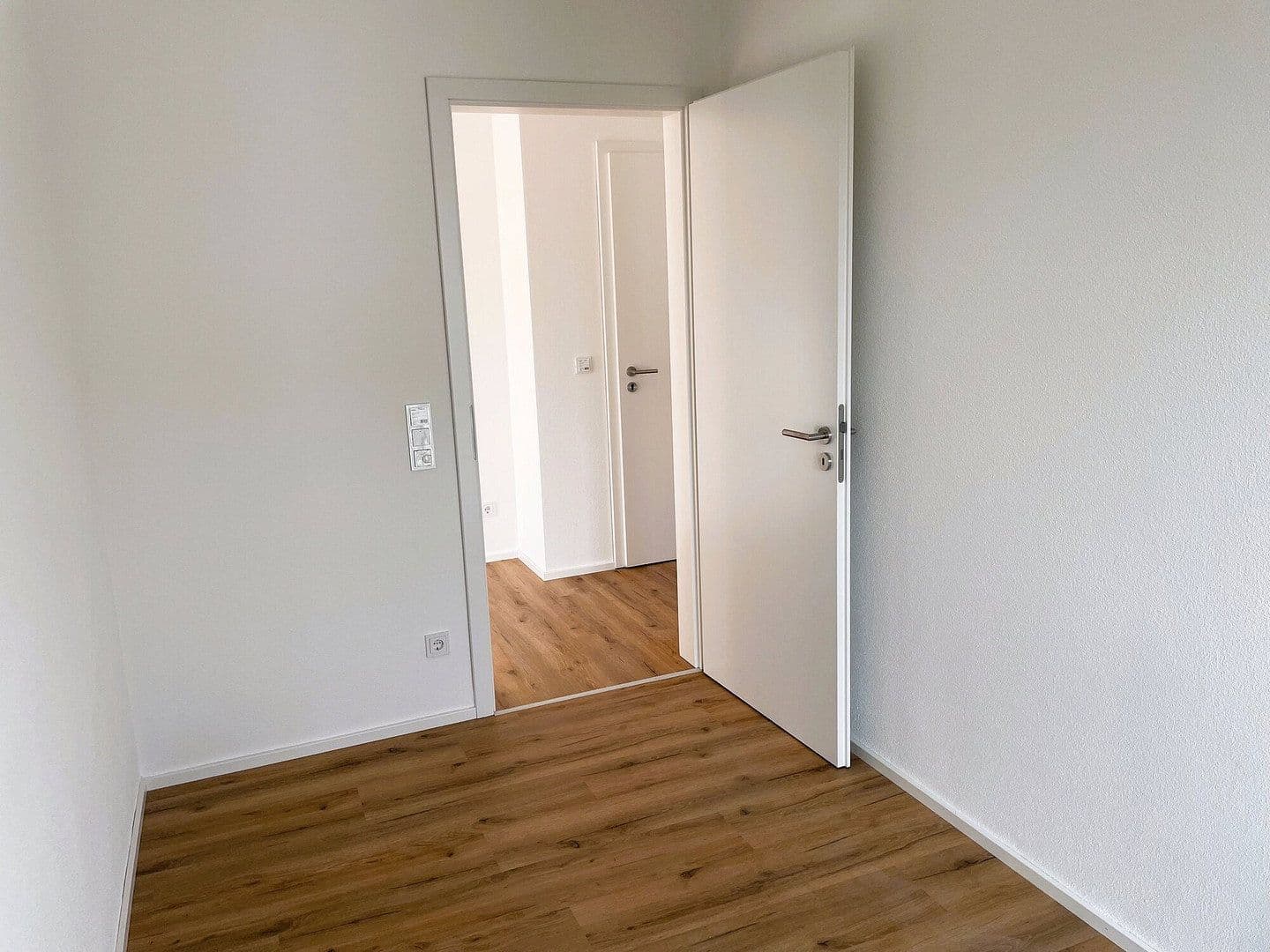 Pronájem bytu 3+1 74 m², Aldringenstraße 7, Ingolstadt, Bavorsko Pronájem bytu 3+1 74 m², Aldringenstraße 7, Ingolstadt, Bavorsko