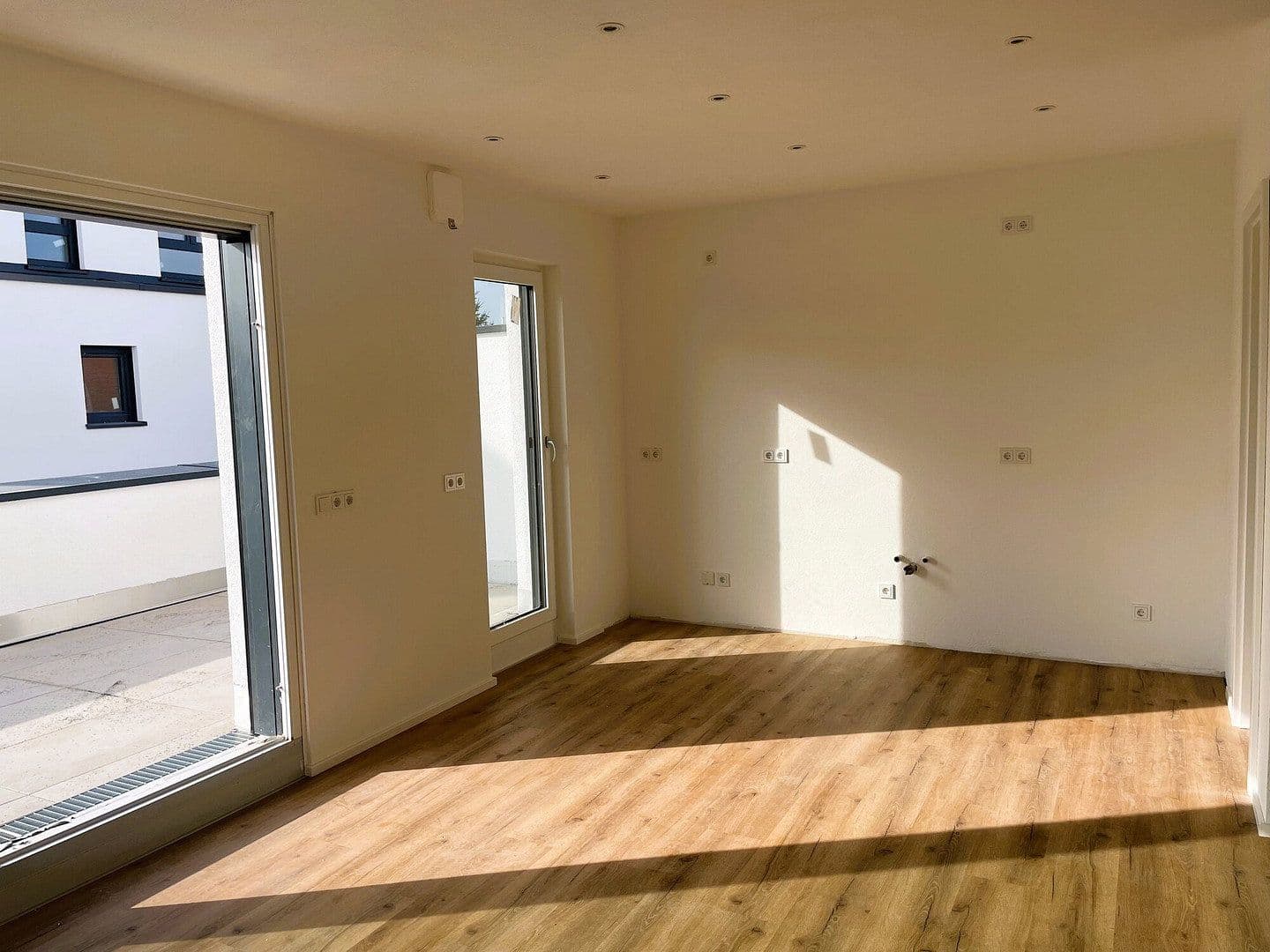 Pronájem bytu 3+1 74 m², Aldringenstraße 7, Ingolstadt, Bavorsko Pronájem bytu 3+1 74 m², Aldringenstraße 7, Ingolstadt, Bavorsko