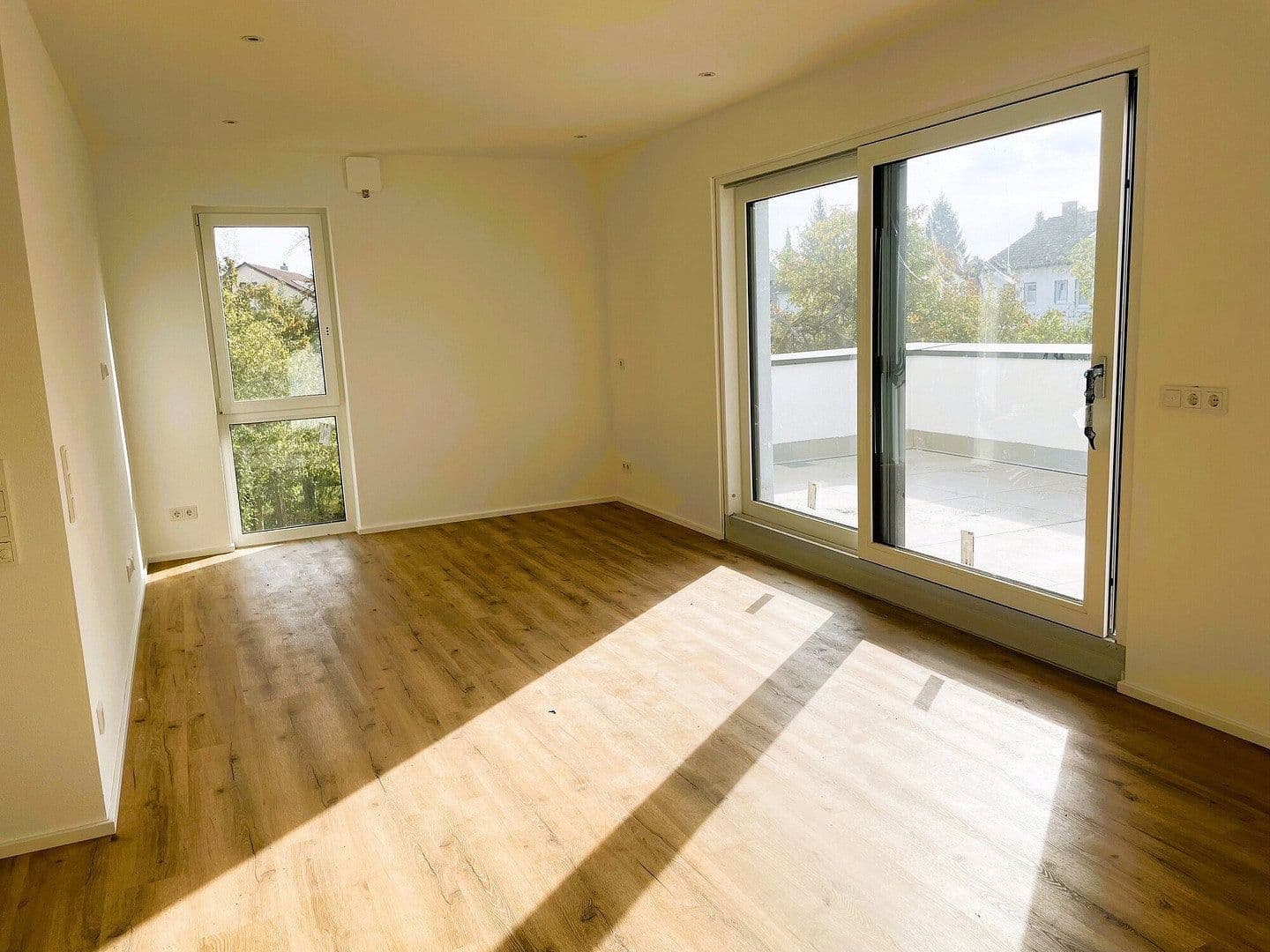 Pronájem bytu 3+1 74 m², Aldringenstraße 7, Ingolstadt, Bavorsko Pronájem bytu 3+1 74 m², Aldringenstraße 7, Ingolstadt, Bavorsko