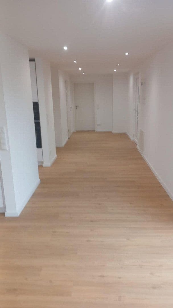 Pronájem bytu 2+1 100 m², Leutenbergstraße 2, Kammlach, Bavorsko Pronájem bytu 2+1 100 m², Leutenbergstraße 2, Kammlach, Bavorsko
