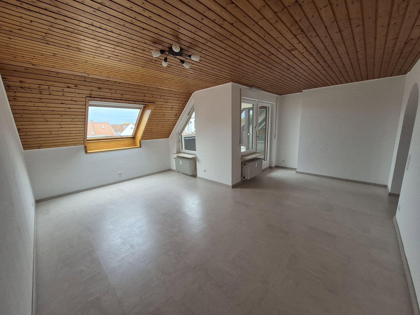 Pronájem bytu 3+kk 80 m², Moltkestraße 22, Friedrichshafen, Bádensko-Württembersko Pronájem bytu 3+kk 80 m², Moltkestraße 22, Friedrichshafen, Bádensko-Württembersko