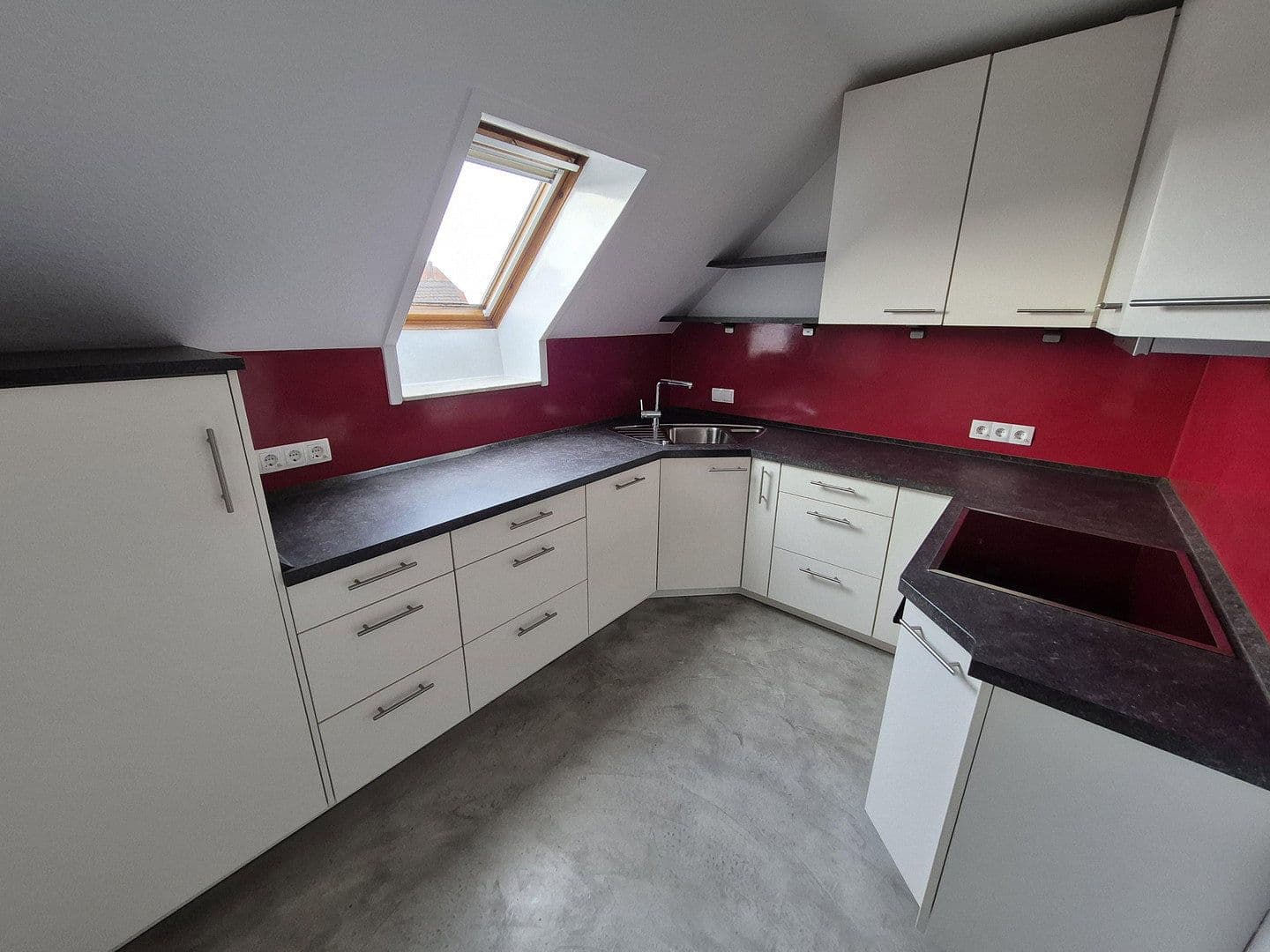 Pronájem bytu 3+kk 80 m², Moltkestraße 22, Friedrichshafen, Bádensko-Württembersko Pronájem bytu 3+kk 80 m², Moltkestraße 22, Friedrichshafen, Bádensko-Württembersko