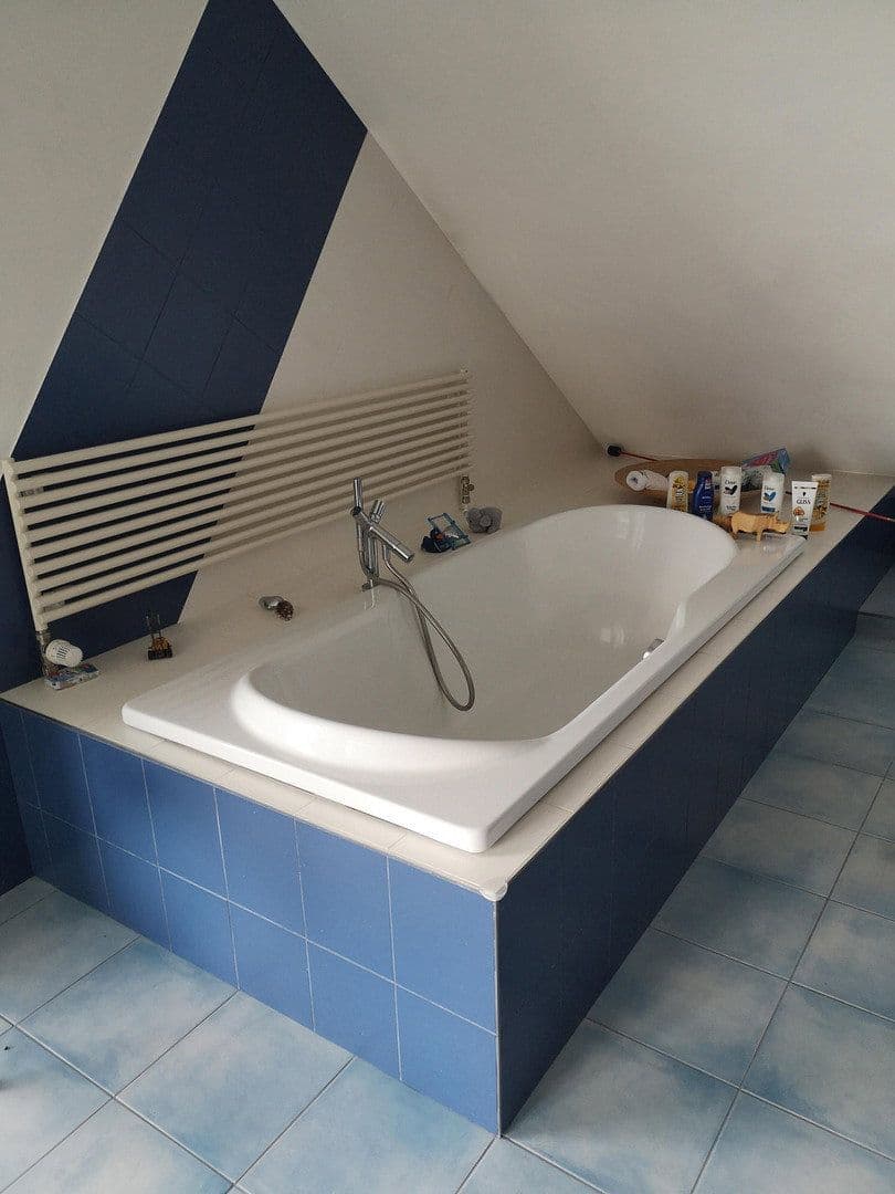 Prodej domu 245 m², pozemek 890 m², Rosenfeld, Bádensko-Württembersko Prodej domu 245 m², pozemek 890 m², Rosenfeld, Bádensko-Württembersko