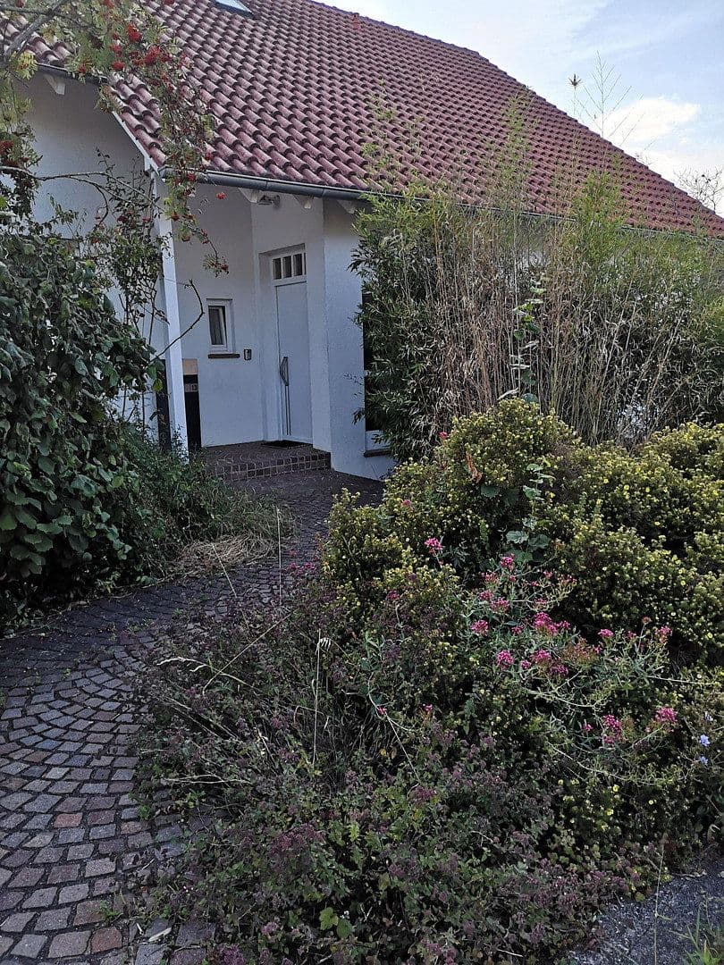 Prodej domu 245 m², pozemek 890 m², Rosenfeld, Bádensko-Württembersko Prodej domu 245 m², pozemek 890 m², Rosenfeld, Bádensko-Württembersko