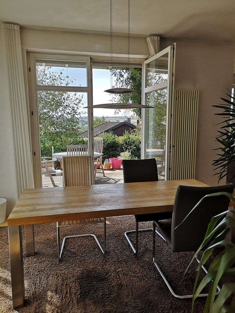 Prodej domu 245 m², pozemek 890 m², Rosenfeld, Bádensko-Württembersko Prodej domu 245 m², pozemek 890 m², Rosenfeld, Bádensko-Württembersko
