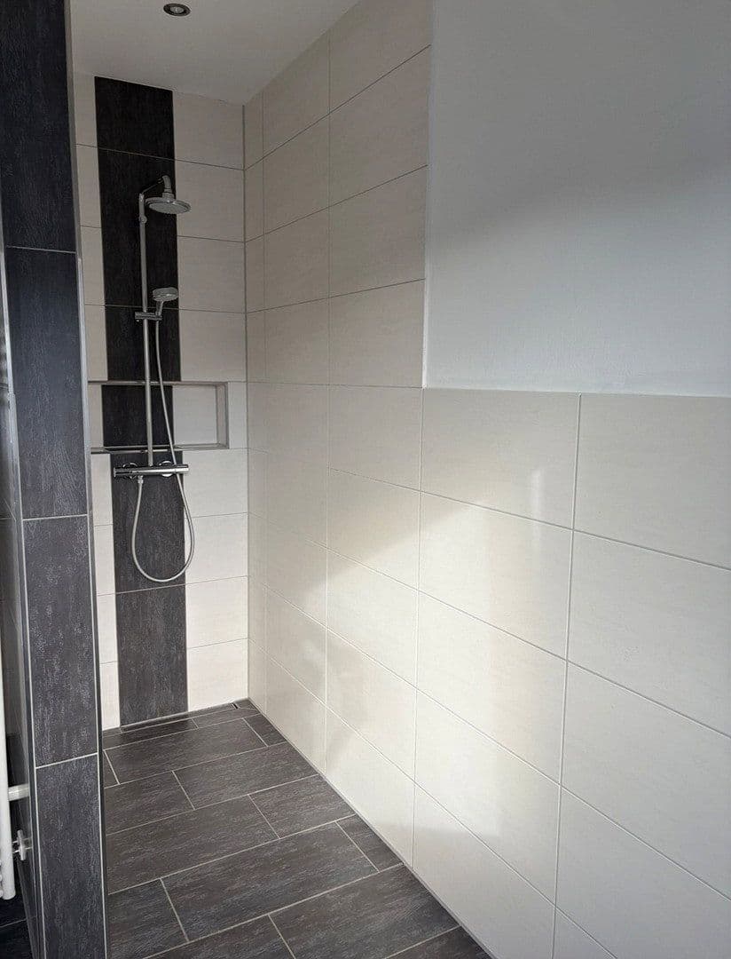 Pronájem bytu 3+1 96 m², Braunschweig, Dolní Sasko Pronájem bytu 3+1 96 m², Braunschweig, Dolní Sasko