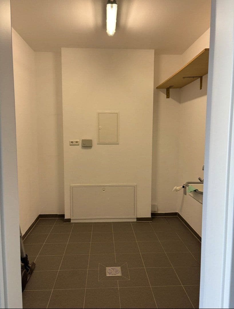 Pronájem bytu 3+1 96 m², Braunschweig, Dolní Sasko Pronájem bytu 3+1 96 m², Braunschweig, Dolní Sasko