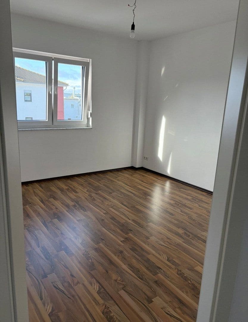 Pronájem bytu 3+1 96 m², Braunschweig, Dolní Sasko Pronájem bytu 3+1 96 m², Braunschweig, Dolní Sasko