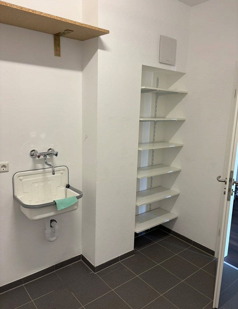 Pronájem bytu 3+1 96 m², Braunschweig, Dolní Sasko Pronájem bytu 3+1 96 m², Braunschweig, Dolní Sasko
