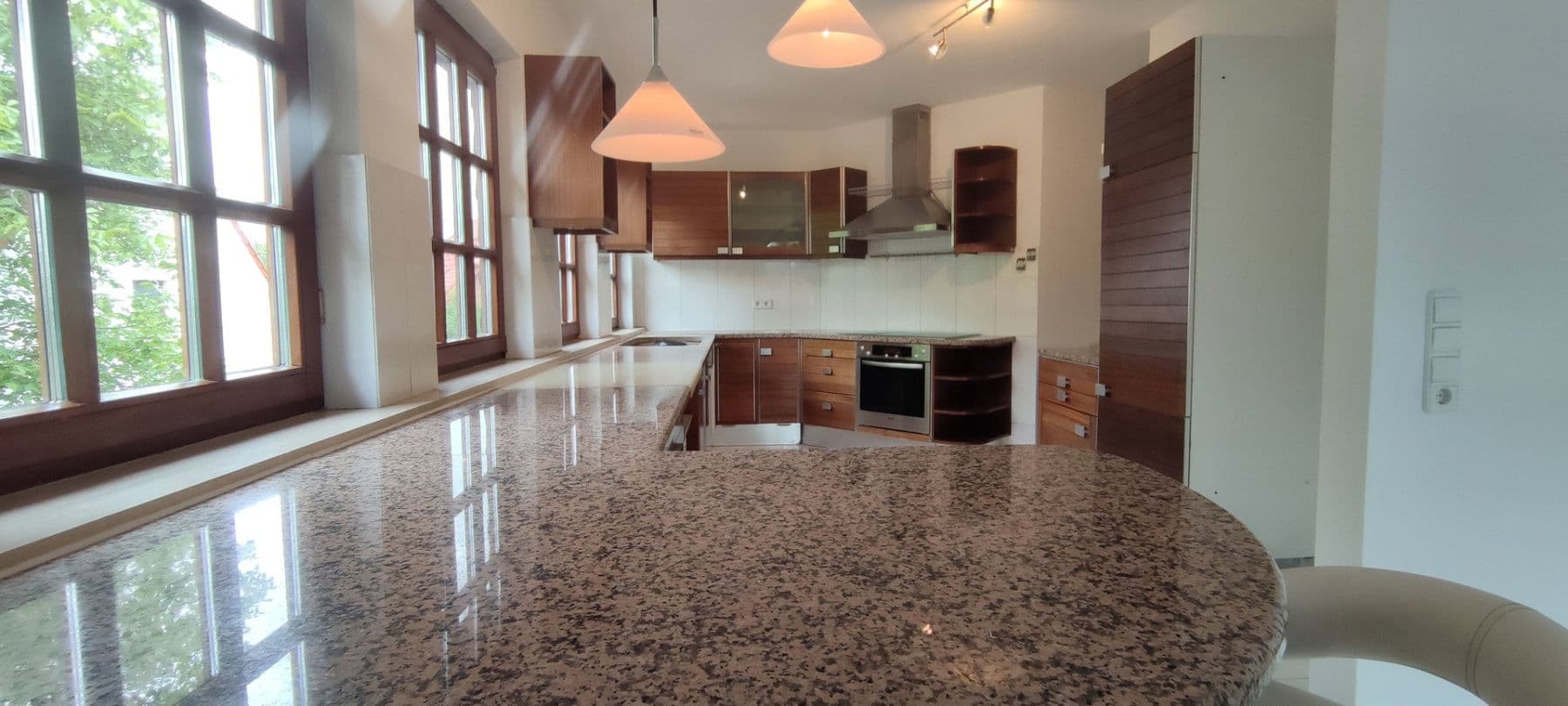 Pronájem bytu 3+1 120 m², Seelze, Dolní Sasko Pronájem bytu 3+1 120 m², Seelze, Dolní Sasko
