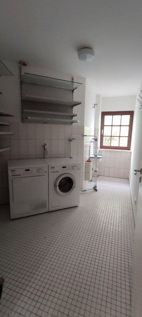 Pronájem bytu 3+1 120 m², Seelze, Dolní Sasko Pronájem bytu 3+1 120 m², Seelze, Dolní Sasko