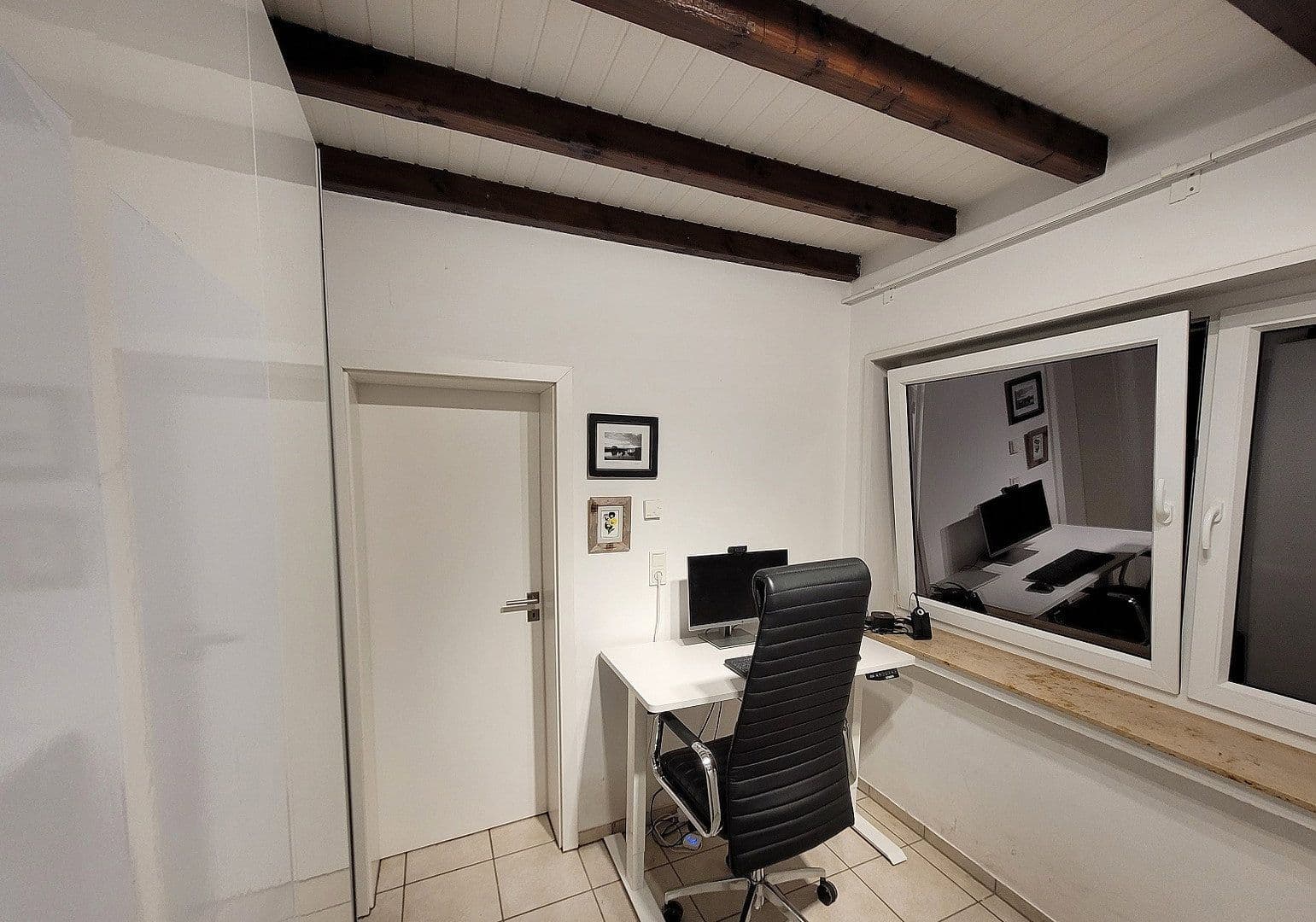 Prodej domu 141 m², pozemek 840 m², Neuenberger Straße, Neuss, Severní Porýní-Vestfálsko Prodej domu 141 m², pozemek 840 m², Neuenberger Straße, Neuss, Severní Porýní-Vestfálsko