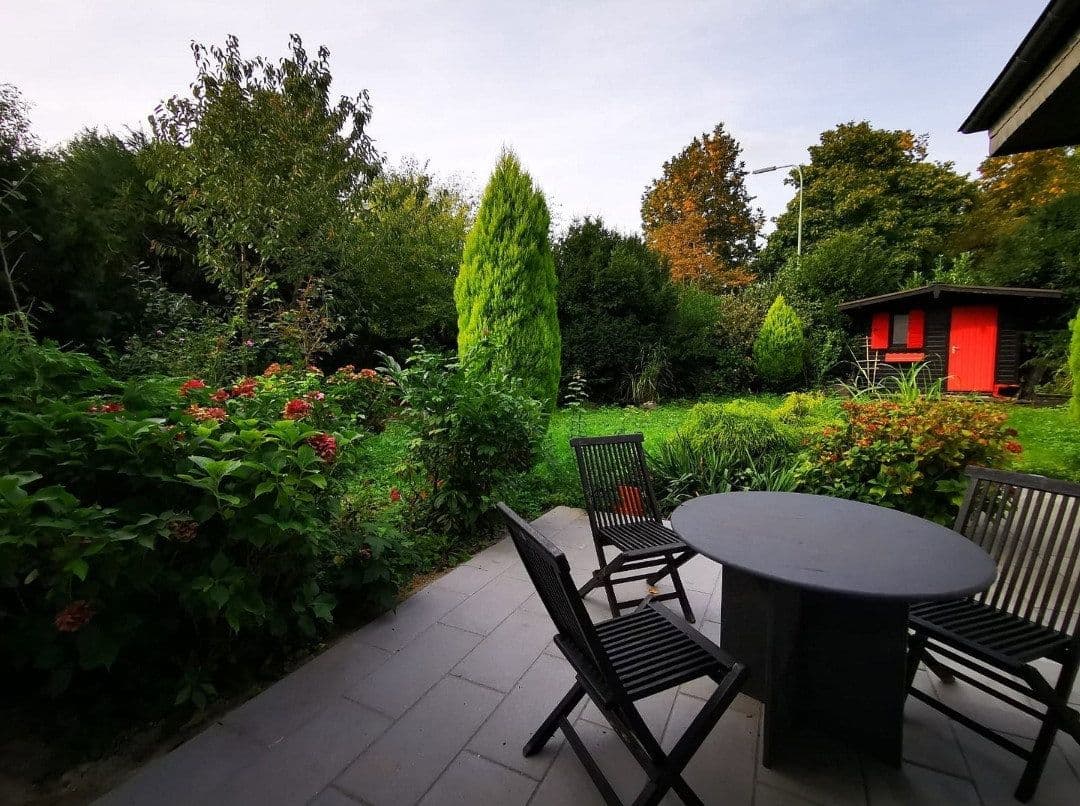 Prodej domu 141 m², pozemek 840 m², Neuenberger Straße, Neuss, Severní Porýní-Vestfálsko Prodej domu 141 m², pozemek 840 m², Neuenberger Straße, Neuss, Severní Porýní-Vestfálsko